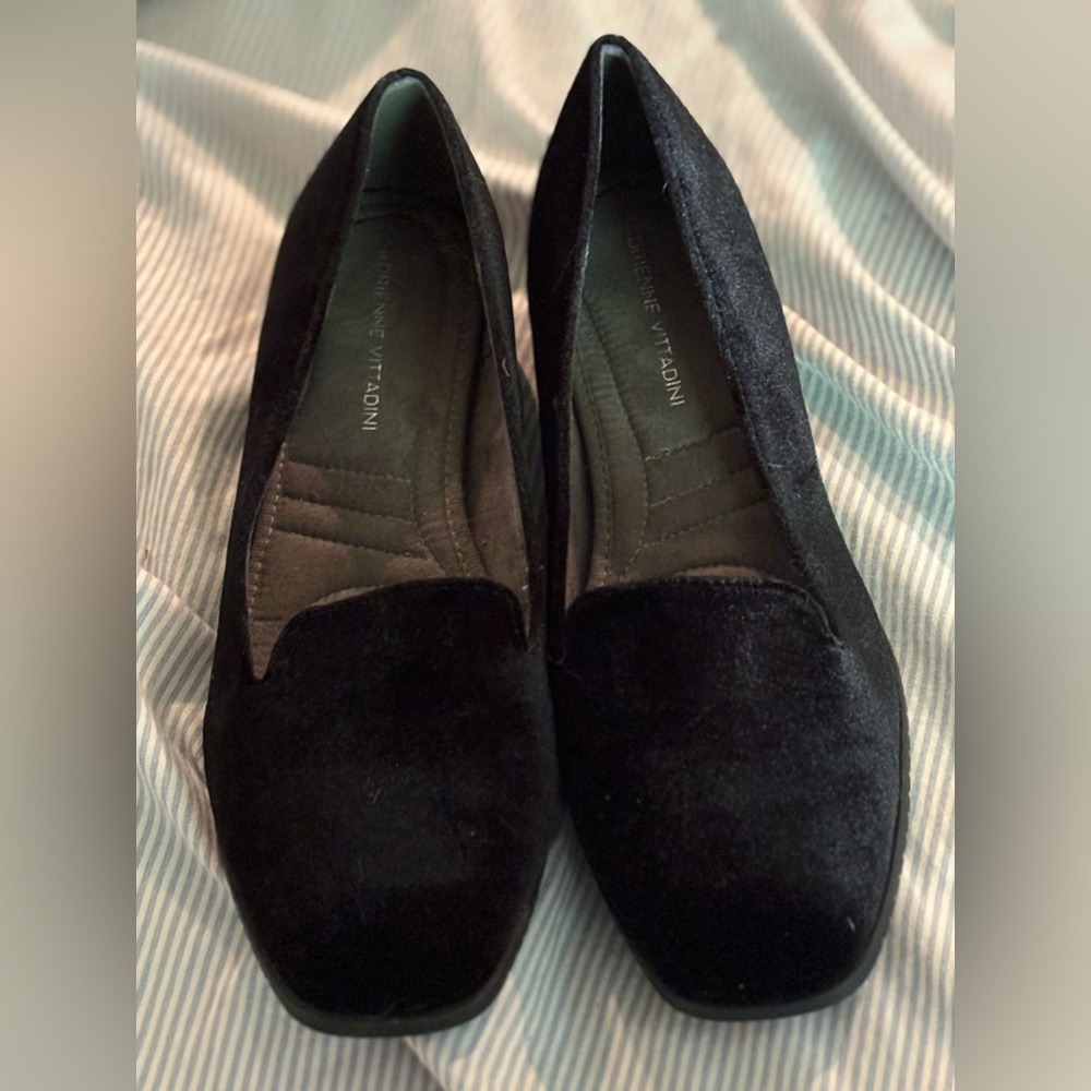 Adrienne Vittadini women’s size 9 flats